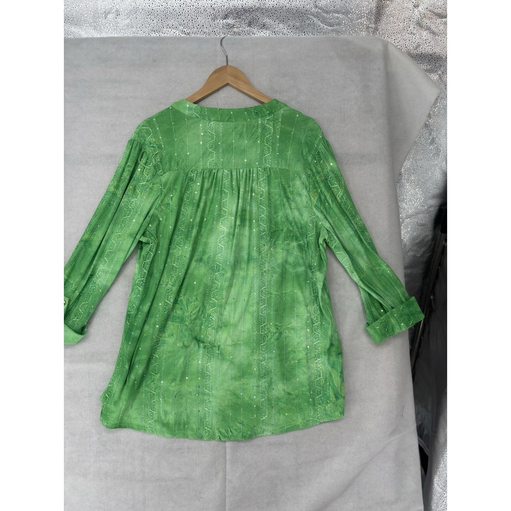 Carol Bay Woman 1X Green Tie Dye Shirt 3/4 Sleeve Sequins V-neck Boho Whimsy - Picture 10 of 10
